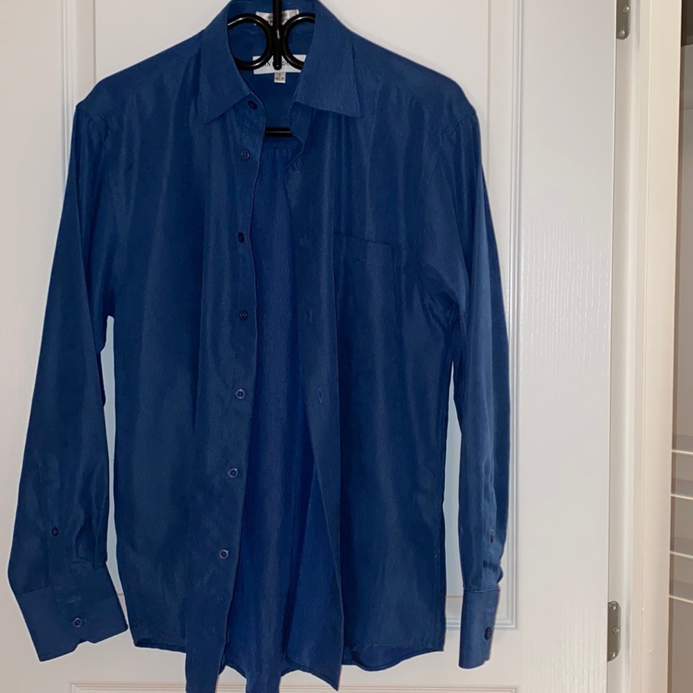 long sleeve dress shirt dark blue, for men. never worn. super soft material